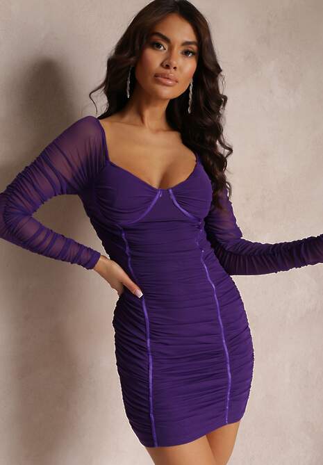 Ciemnofioletowa Dopasowana Sukienka Mini z Marszczeniem i Długim Rękawem Milyena