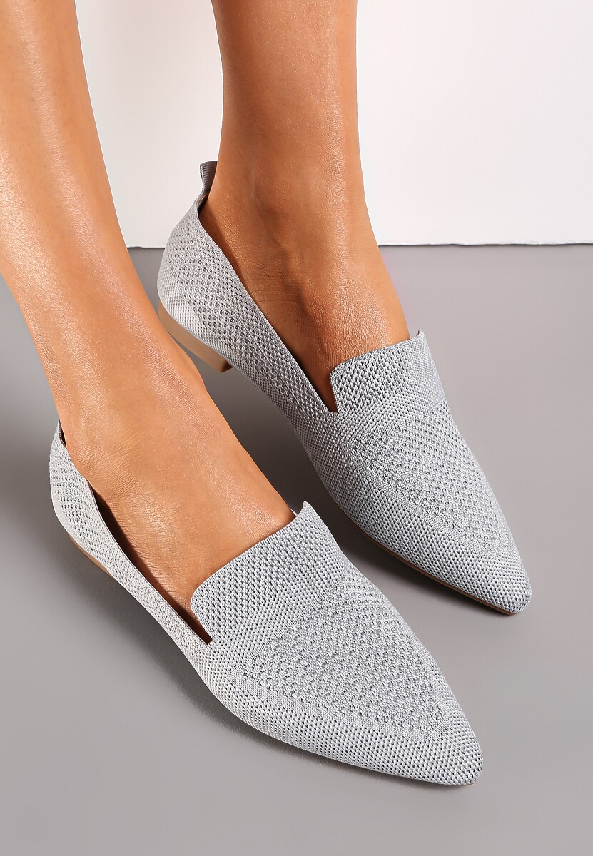 Szare Balerinki z Noskiem w Szpic i Delikatną Perforacją Anallia