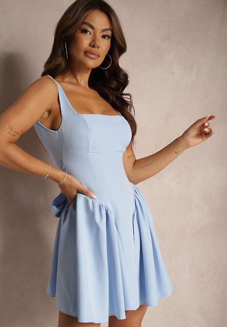 Jasnoniebieska Sukienka na Ramiączkach o Rozkloszowanym Kroju Tastorea