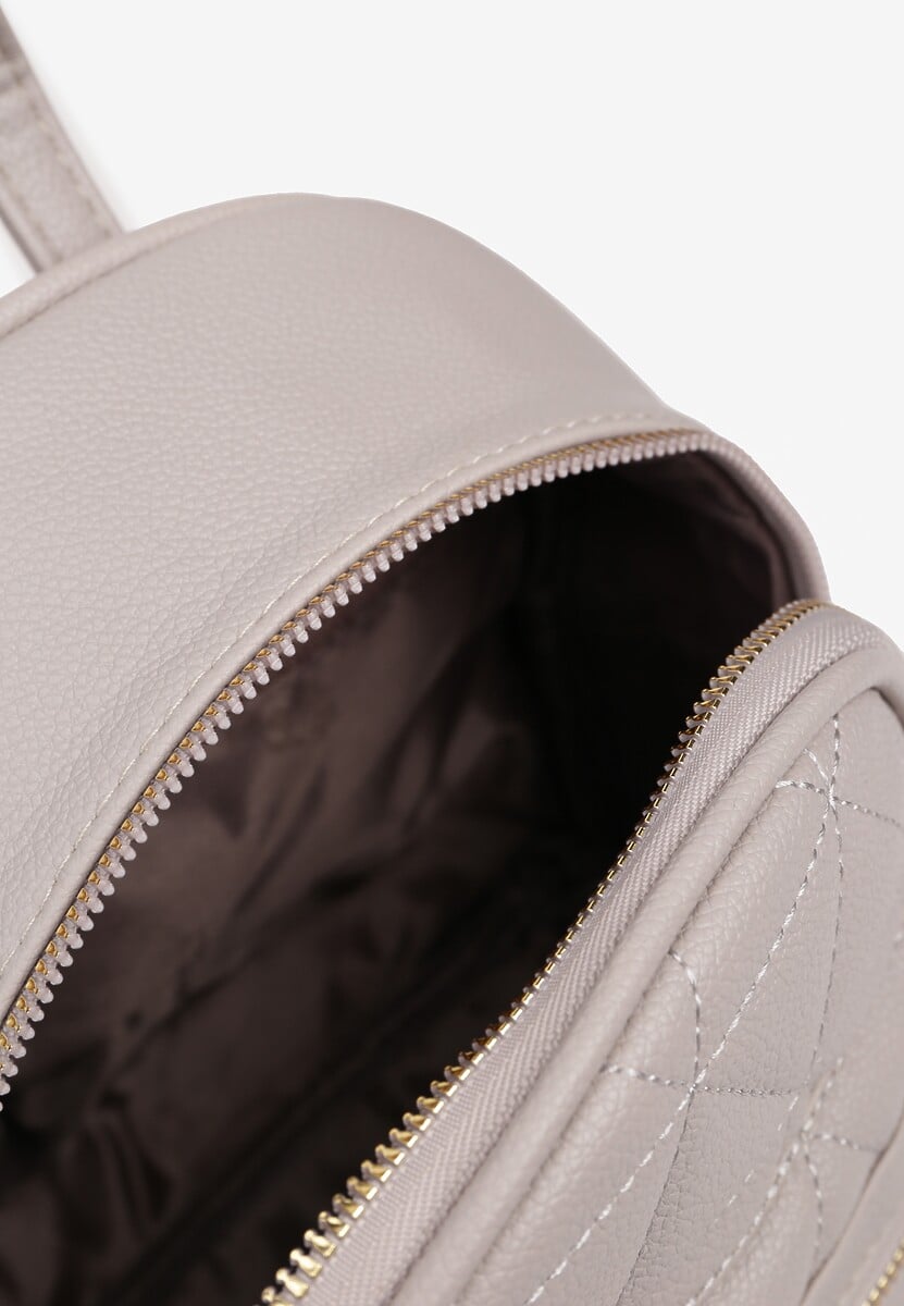 Szary Plecak Ozdobiony Pikowaniem i Łańcuszkiem z Regulowanymi Odpinanymi Paskami Nelanise