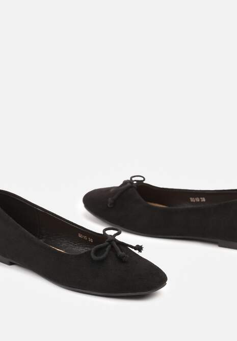 Czarne Balerinki na Płaskiej Podeszwie z Kokardką i Wycięciami Lerivin