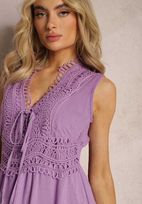Fioletowa Maxi Sukienka o Rozkloszowanym Kroju z Ażurowymi Wstawkami Litulla