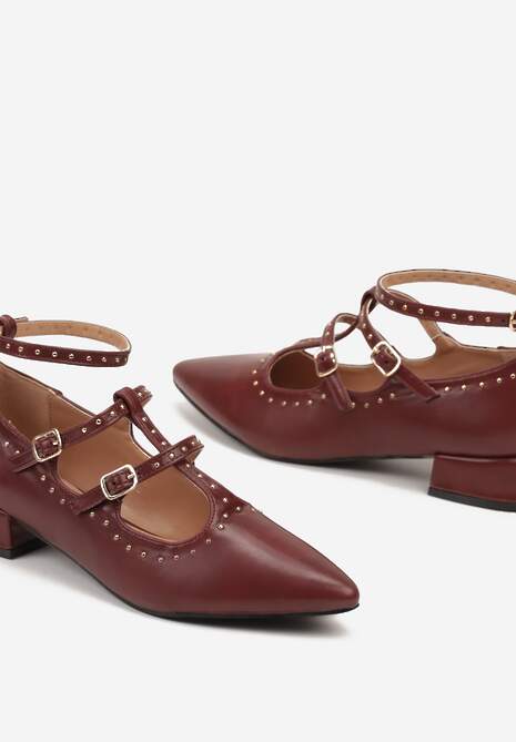 Bordowe Czółenka z Paskami na Sprzączki i Nitami Nevisalae