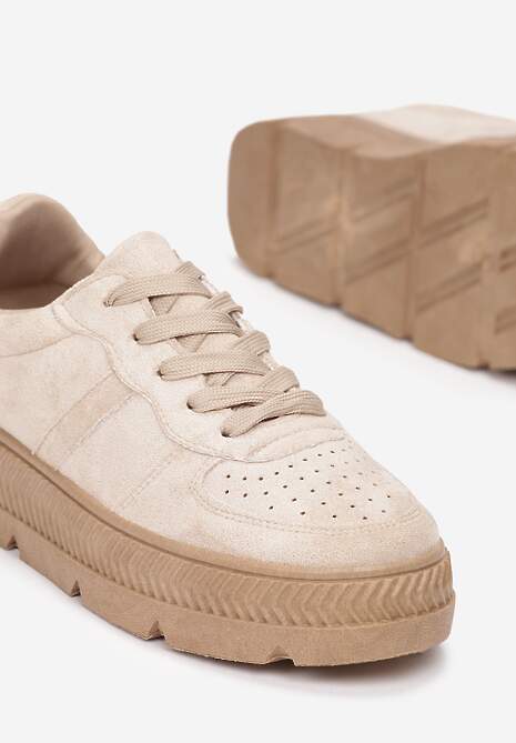 Beżowe Sneakersy z Perforacją na Żłobionej Podeszwie Riparian Rights