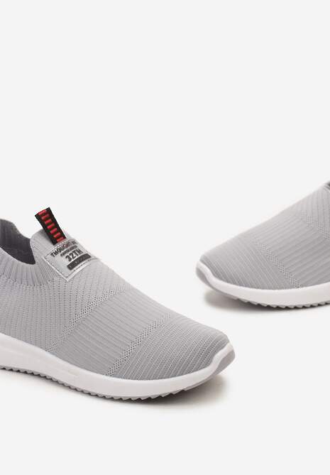 Szare Buty Sportowe Wsuwane z Elastyczną Cholewką i Ozdobną Wstawką na Podeszwie Zalire