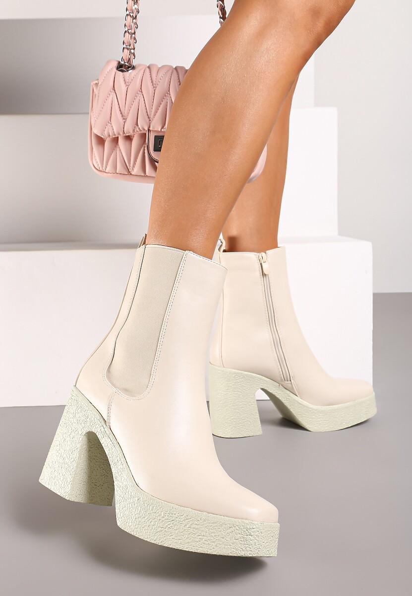 Beżowe Botki Sztyblety na Platformie i Obcasie Ozdobione Kwadratowym Noskiem Labirra