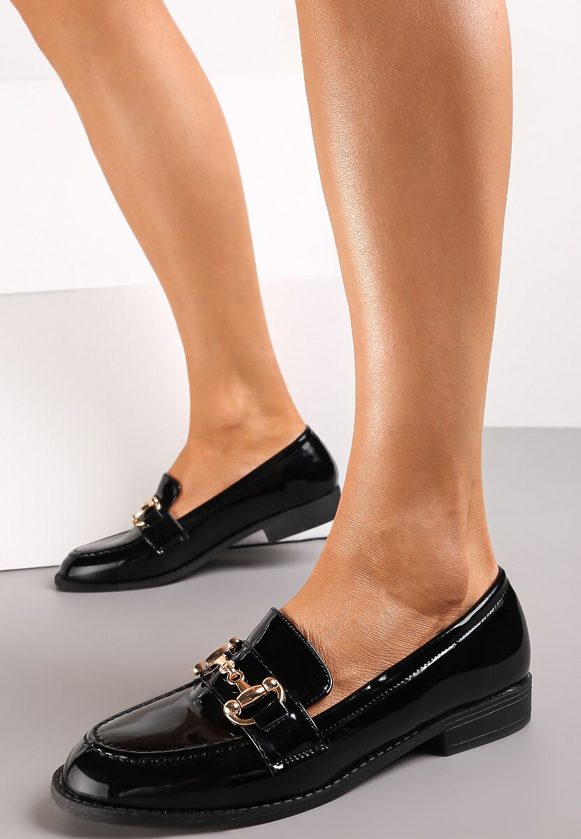 Czarne Mokasyny z Cholewką przed Kostkę z Metalową Ozdobą Bava