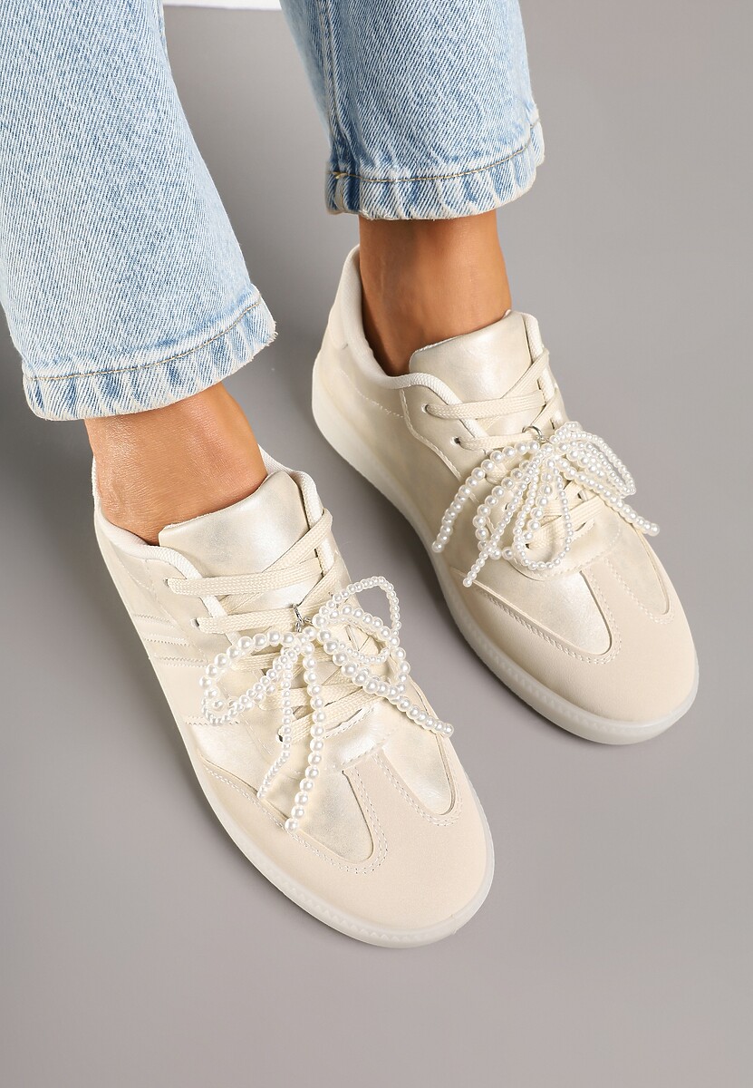 Beżowe Sneakersy Typu Kultowe Tenisówki ze Zdobieniem z Perłami Nalavia