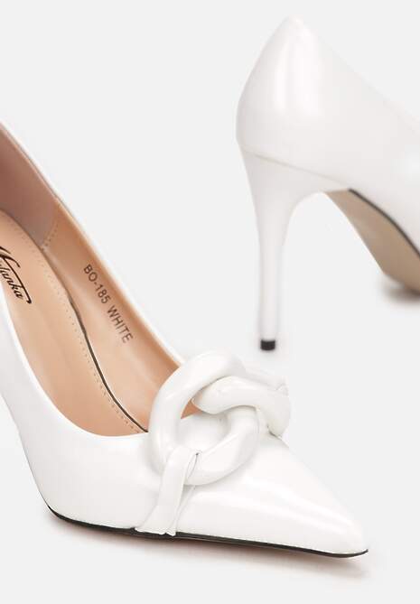 Białe Szpilki z Łańcuchem Arkia