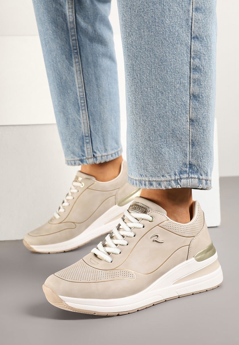 Beżowe Sneakersy na Koturnie Zdobione Tłoczeniami i Aplikacją Marovea