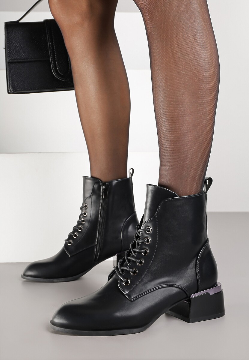 Czarne Botki Vices na Klocku ze Zdobieniem i Sznurowaną Cholewką Falmirea