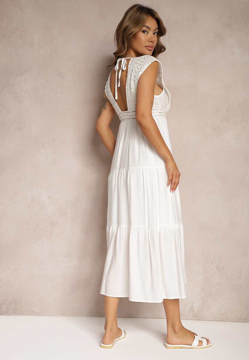 Biała Szydełkowa Sukienka Maxi z Głębokim Dekoltem i Falbanką na Dole Annama