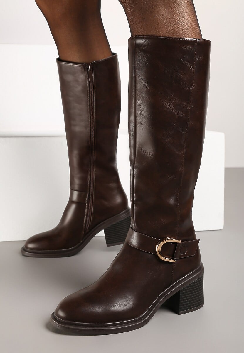 Brązowe Kozaki na Słupku z Ozdobną Klamrą i Paskiem Miavirae