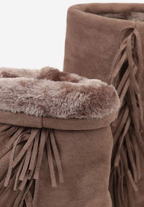 Jasnobrązowe Botki Śniegowce z Wywiniętą Cholewką Zdobioną Frędzlami Sewela
