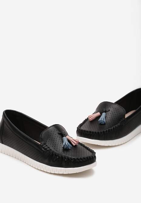 Czarne Mokasyny ze Skórzaną Wkładką z Perforacją i Frędzlami Imkerdia