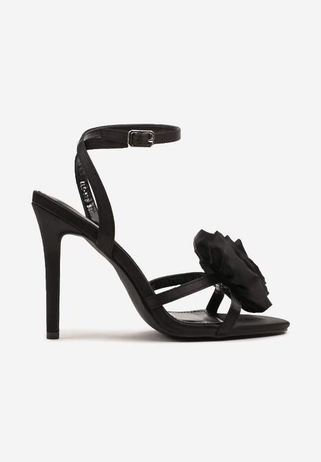 Czarne Sandały z Aplikacją w Kształcie Kwiatka z Cyrkoniami na Szpilce Zianelle