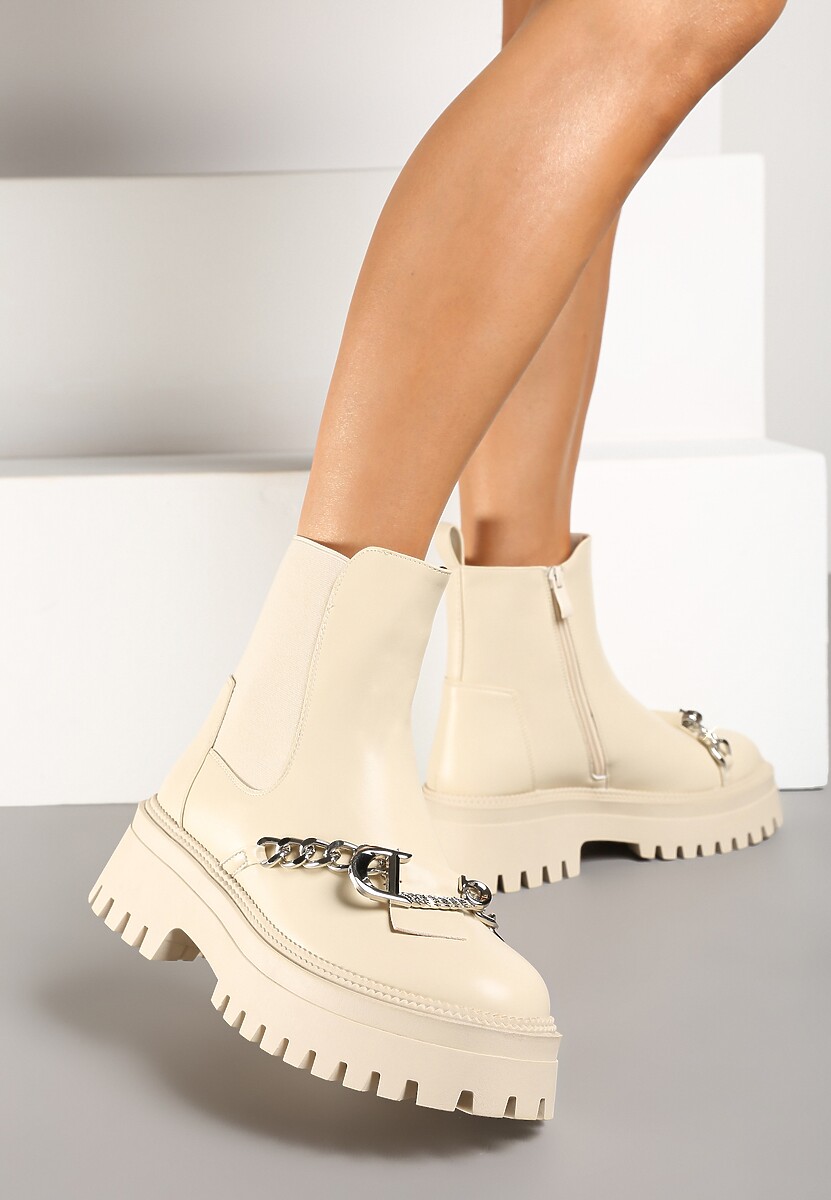 Beżowe Botki na Platformie w Stylu Sztybletów Ozdobione z Przodu Łańcuchem Tinarelle