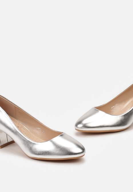 Srebrne Czółenka Lakierowane z Kwadratowym Słupkiem Matirila