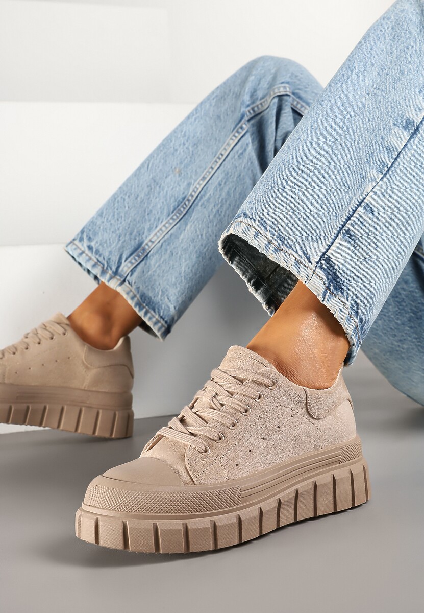 Czarne Sneakersy Vices na Platformie z Tłoczeniem Ozdobione Perforacją Leaniael