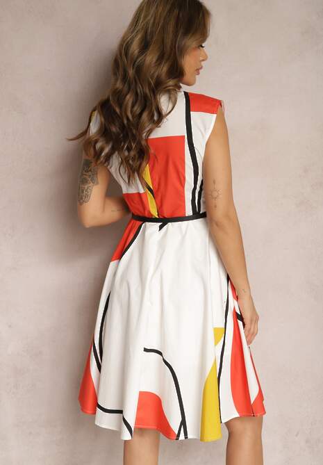 Jasnobeżowa Kopertowa Sukienka o Rozkloszowanym Kroju z Paskiem w Talii Anilvera