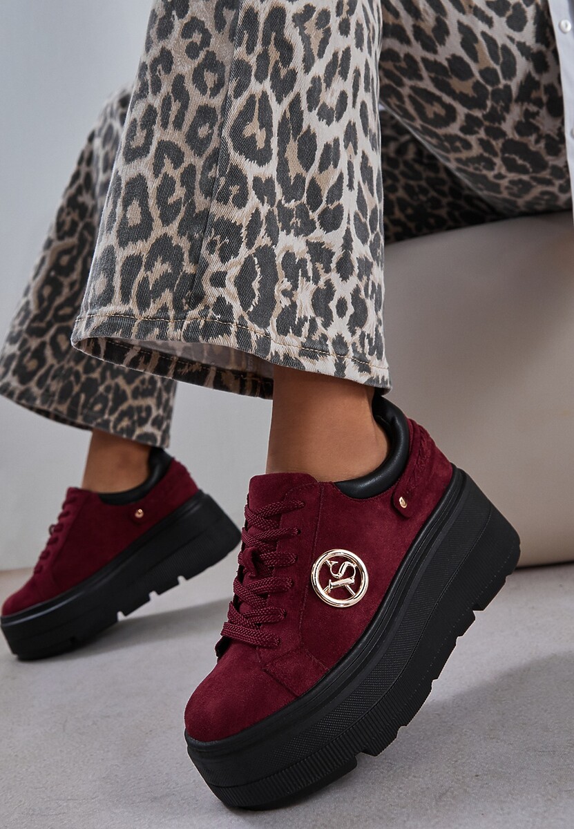 Czarne Sneakersy Vices na Platformie Ozdobione Metaliczną Aplikacją Tatellia