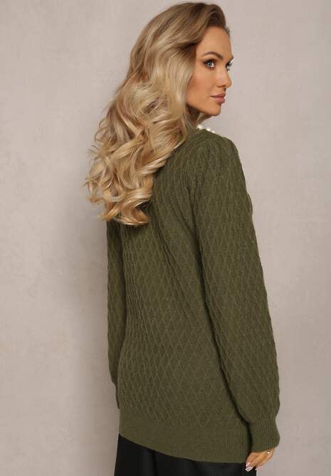 Ciemnozielony Sweterkowy Golf w Romby z Bufiastymi Rękawami i Perełkowym Naszyjnikiem Ravalia