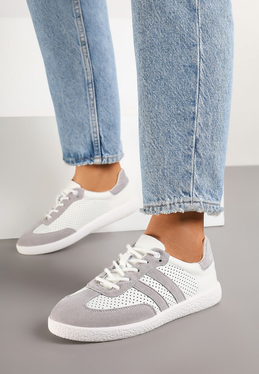 Szaro-Białe Sznurowane Skórzane Sneakersy na Płaskiej Podeszwie z Paskami i Perforacją Enelis