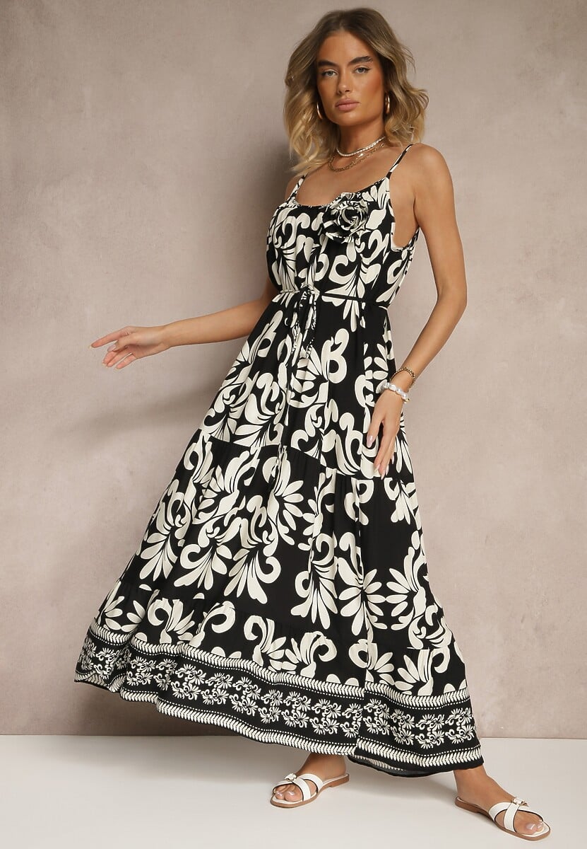 Niebieska Rozkloszowana Sukienka z Wiskozy Zdobiona Broszką i Wiązaniem Marionela