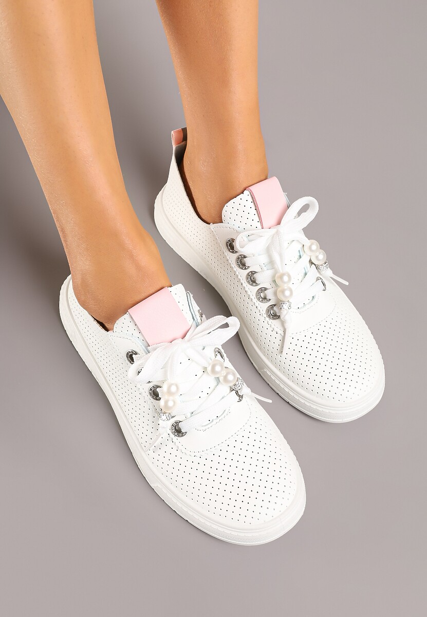 Biało-Różowe Tenisówki Zdobione Perforacją i Aplikacjami z Cyrkonii i Pereł Pasurelia