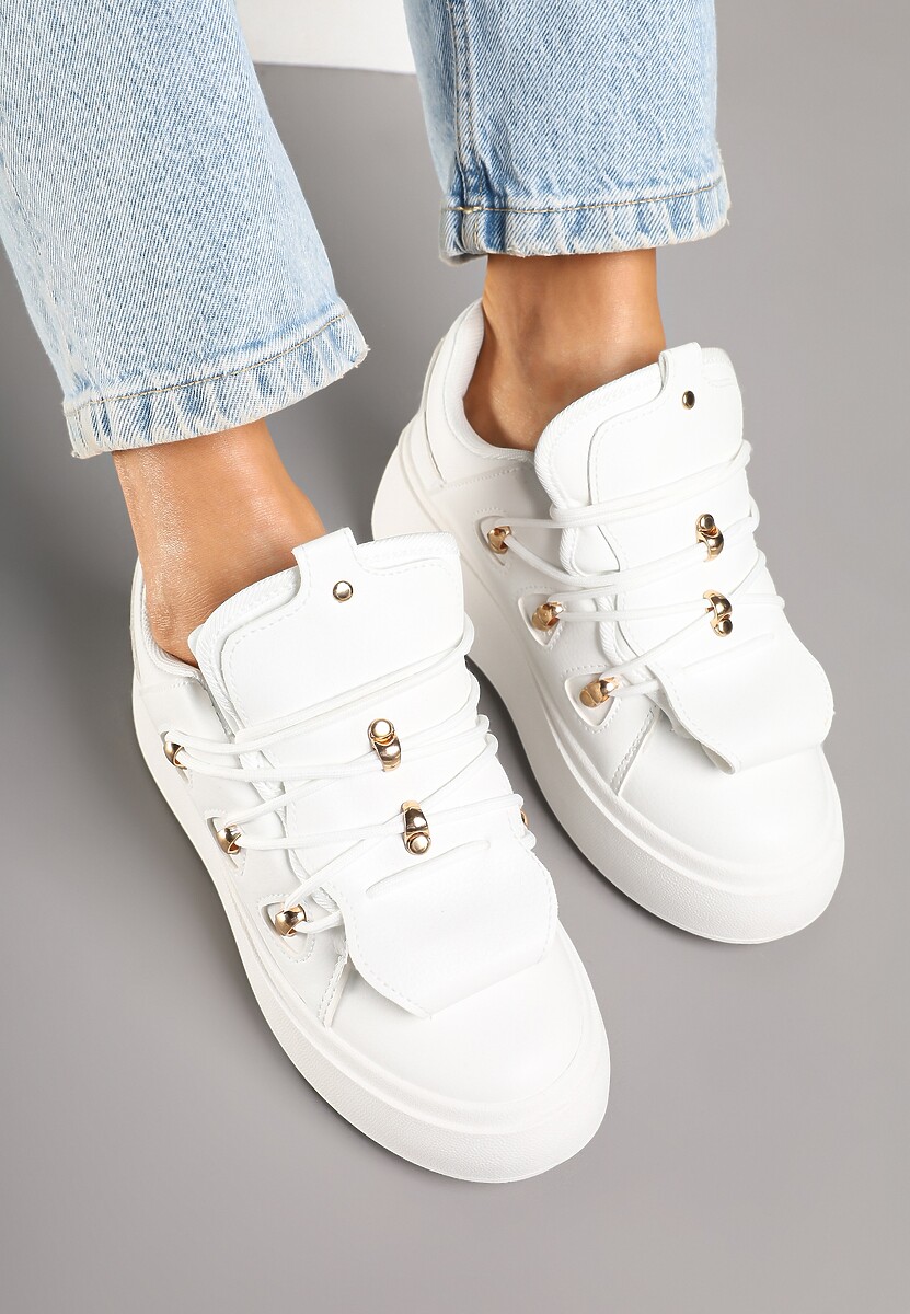 Białe Sneakersy na Platformie Ozdobione Wstawką i Rzemykami na Języku Barilsa