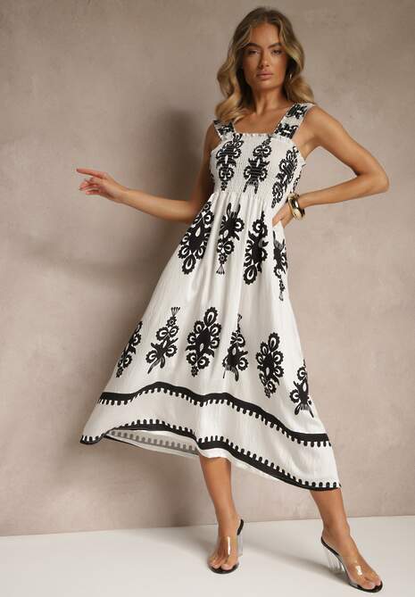 Biała Rozkloszowana Sukienka z Wiskozy z Ornamentnym Motywem Aloxe