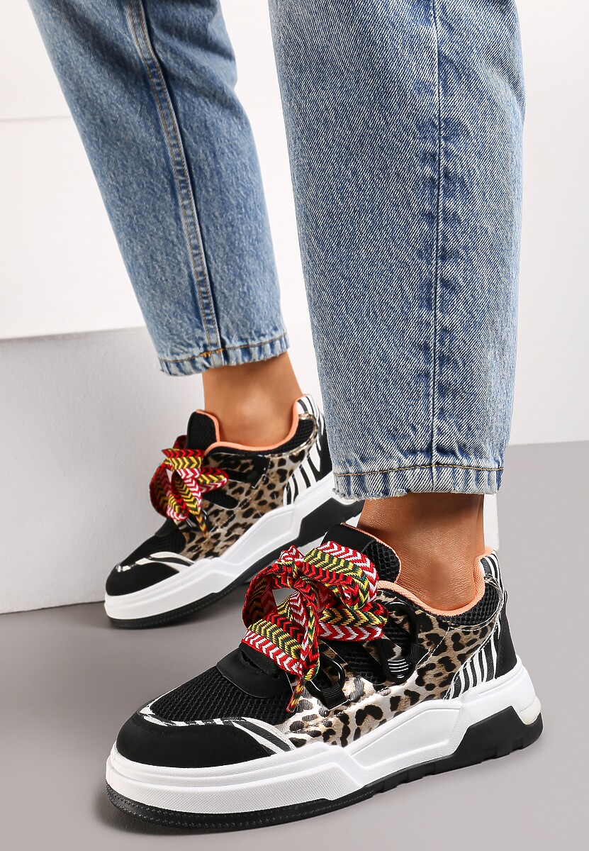 Czarne Sneakersy na Grubej Podeszwie z Ozdobnymi Sznurówkami Zeldema