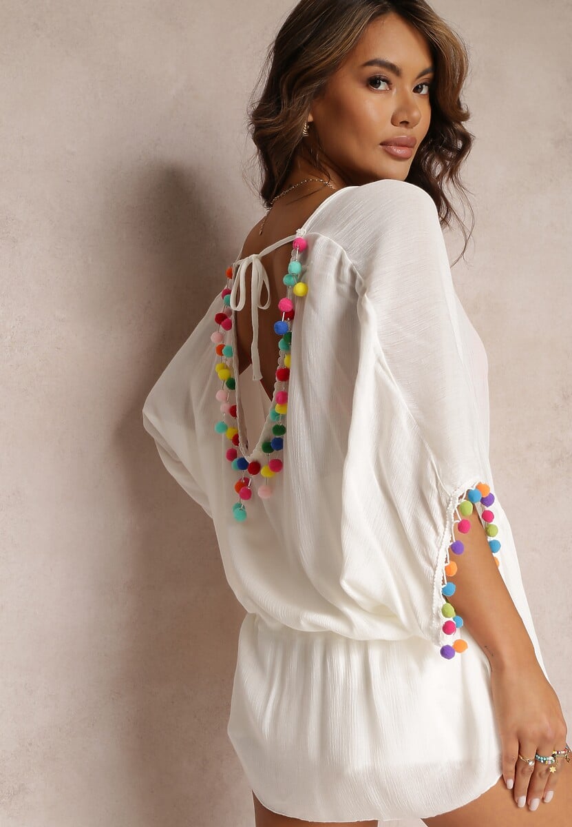 Biała Bluzka Narzutka Oversize z Pomponami i Ściągaczem Shaklia