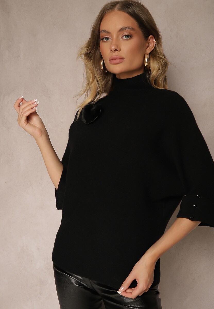 Szary Nietoperzowy Golf z Wiskozą Zdobiony Futrzaną Broszką Jackisha