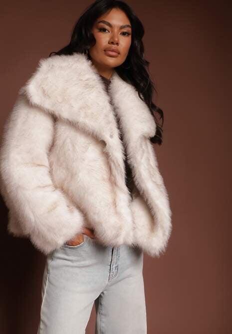 Jasnobeżowa Kurtka ze Sztucznego Futra Ozdobiona Kołnierzem Meriian