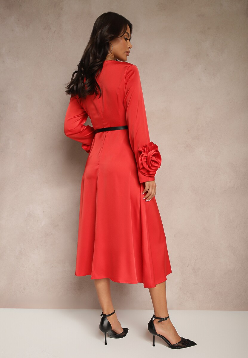 Czerwona Koktajlowa Sukienka z Kwiatowymi Aplikacjami 3D na Rękawach i Paskiem Temiraia