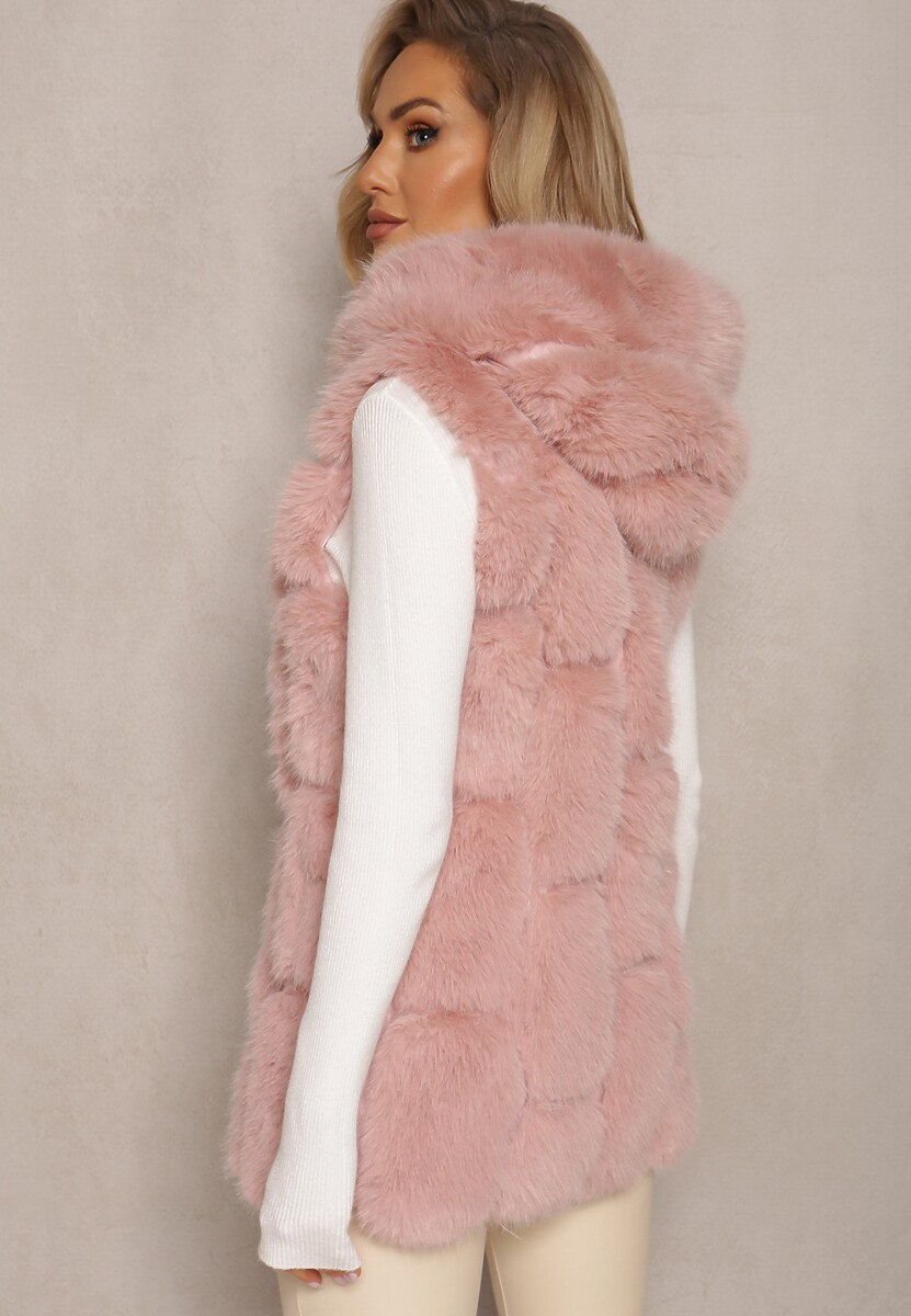 Różowa Futrzana Kamizelka z Kapturem Konessa
