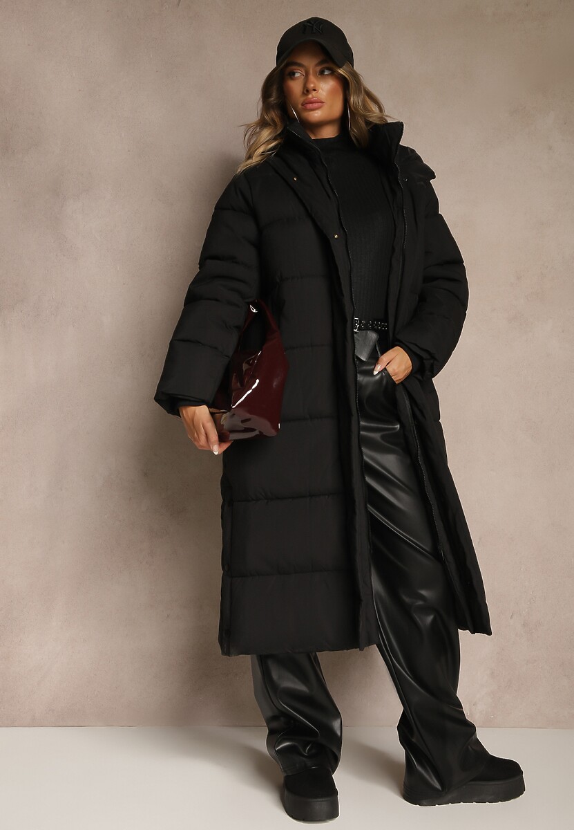 Czarna Kurtka z Kapturem o Długim Kroju Ozdobiona Pikowaniem Acaltee