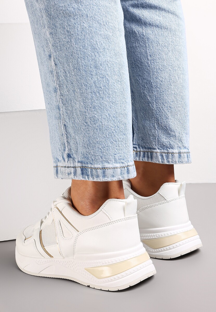 Białe Sneakersy na Ozdobnej Podeszwie ze Sznurowaniem Clarie