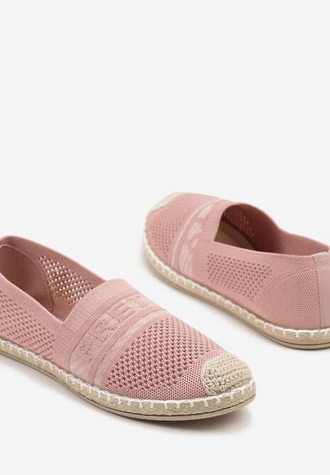 Różowe Płaskie Espadryle z Ozdobną Perforacją Weorlisa