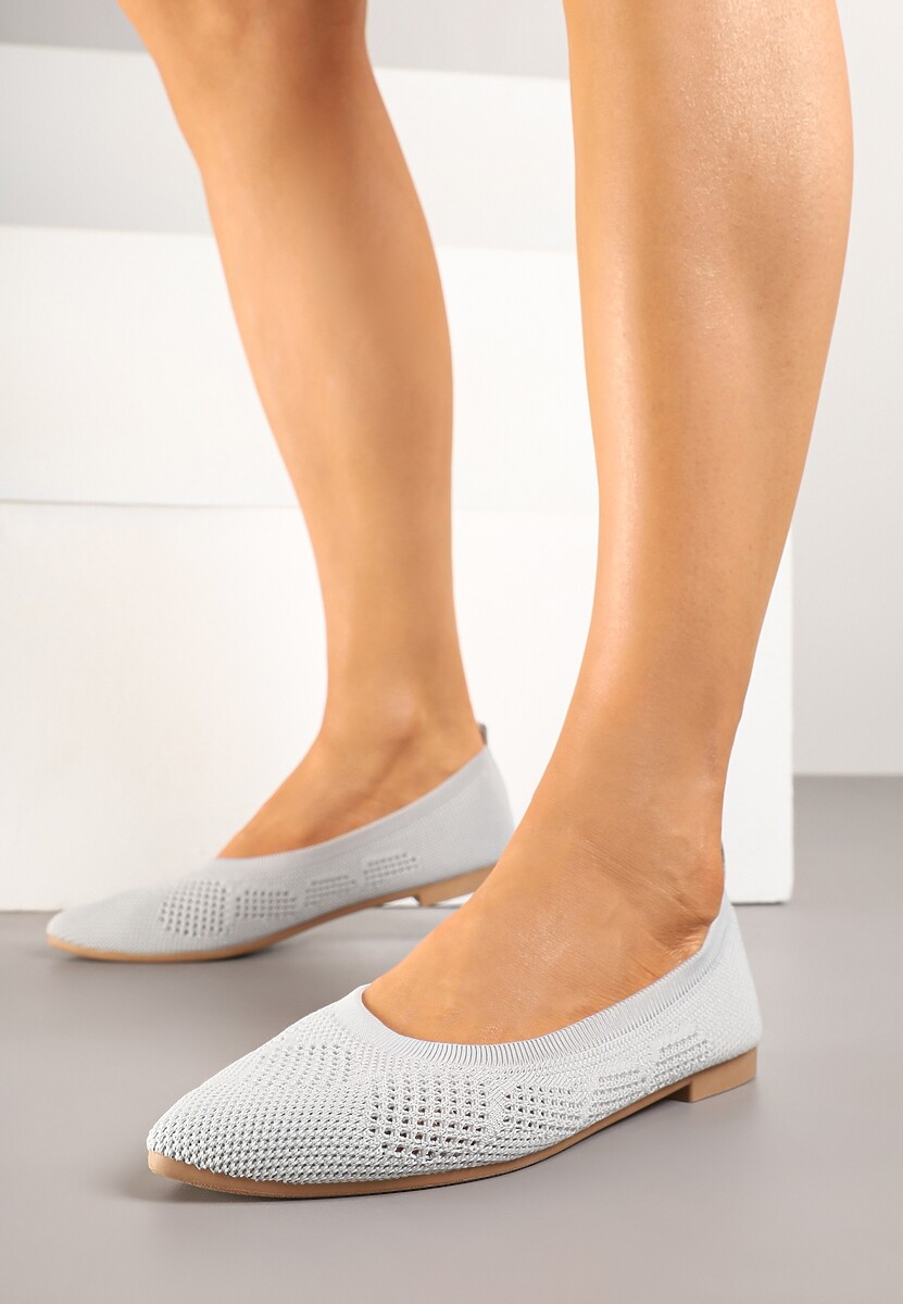 Srebrne Balerinki z Noskiem Typu Migdałek Zdobione Perforacją Natiela