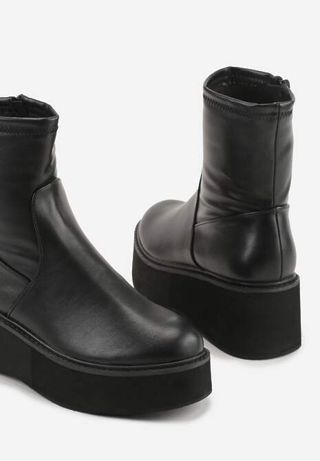Czarne Botki Vices na Platformie w Stylu Cyber Rivitte