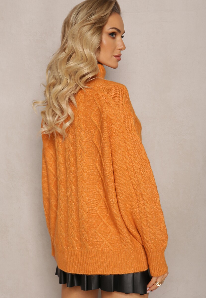 Pomarańczowy Oversizowy Golf w Ozdobny Splot Jupiterra