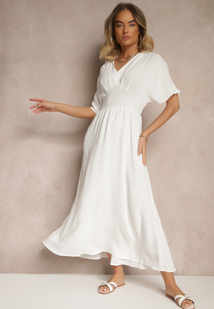 Biała Sukienka o Rozkloszowanym Kroju z Gumką w Talii Iffine