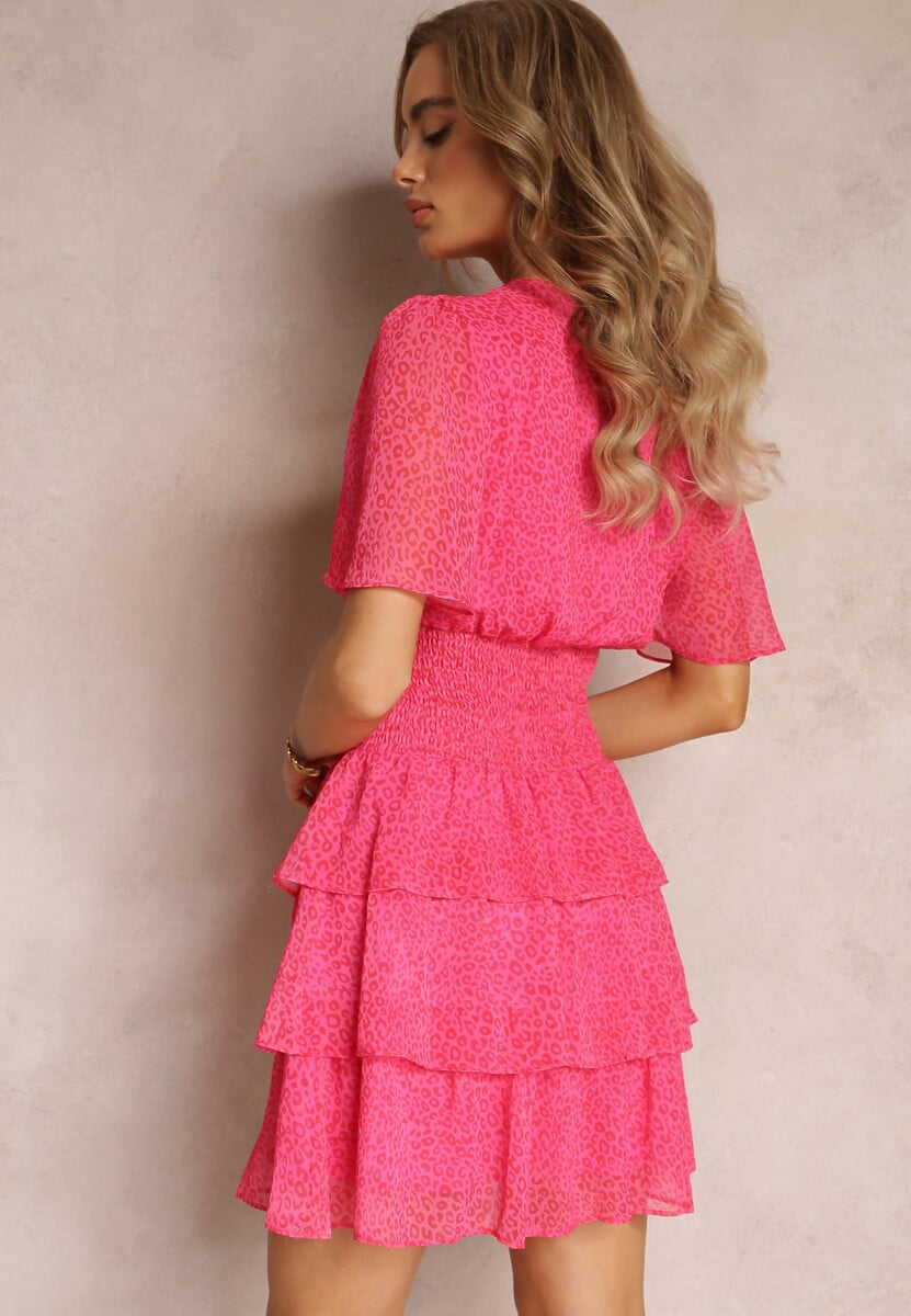 Różowa Sukienka Mini z Falbankami i Marszczeniem w Talii Kraisa