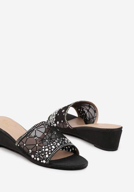 Czarne Klapki z Cyrkoniami na Niskiej Koturnie Ellahope