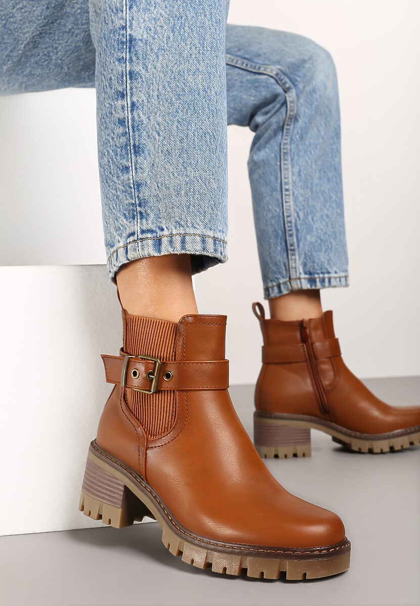 Brązowe Botki Sztyblety na Słupkowym Obcasie z Paskiem z Klamerką przy Cholewce Reanirael