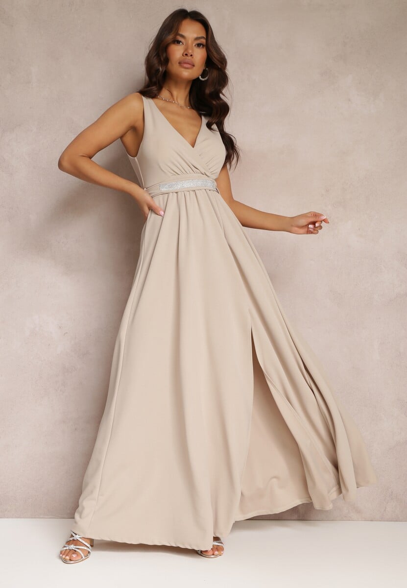 Czerwona Rozkloszowana Sukienka z Wycięciem i Paskiem w Cyrkonie Elineta