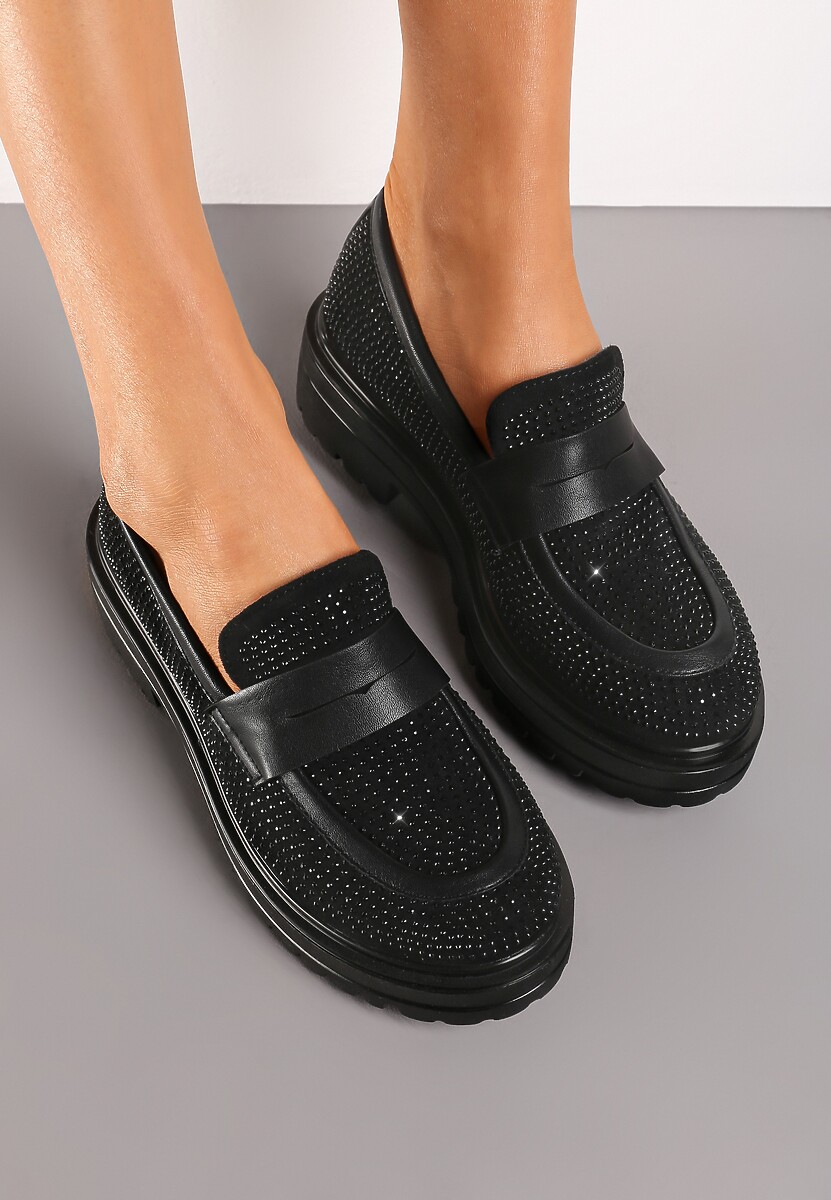 Czarne Mokasyny z Drobnymi Cyrkoniami na Cholewce Wrennitte