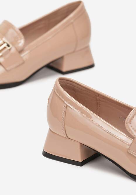 Beżowe Lakierowane Mokasyny z Klamrą i Kwadratowym Noskiem Soss